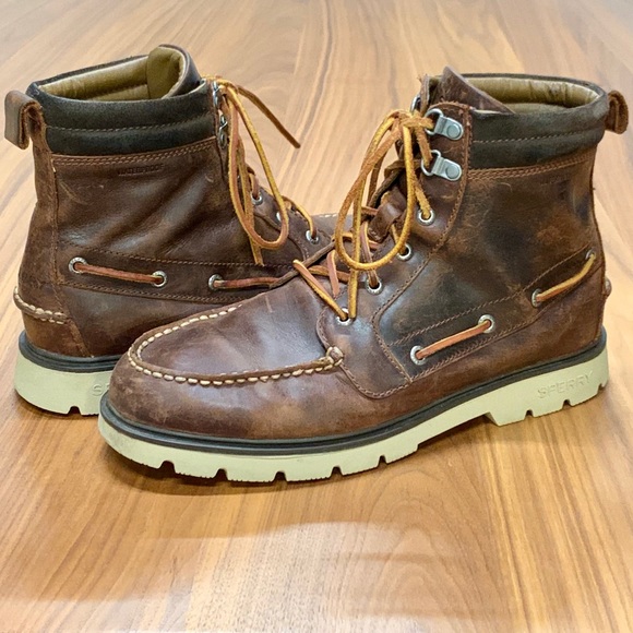 sperry lug boot